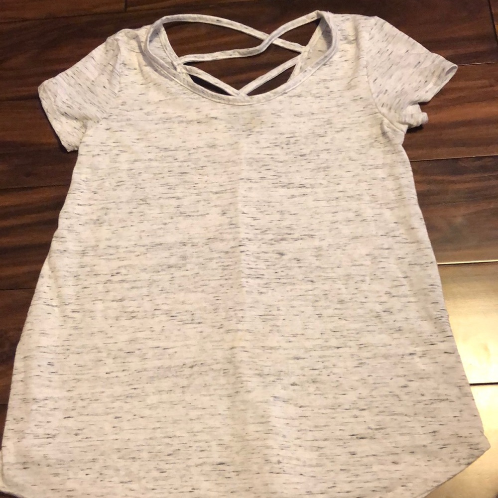 T-shirt with cris cross on back